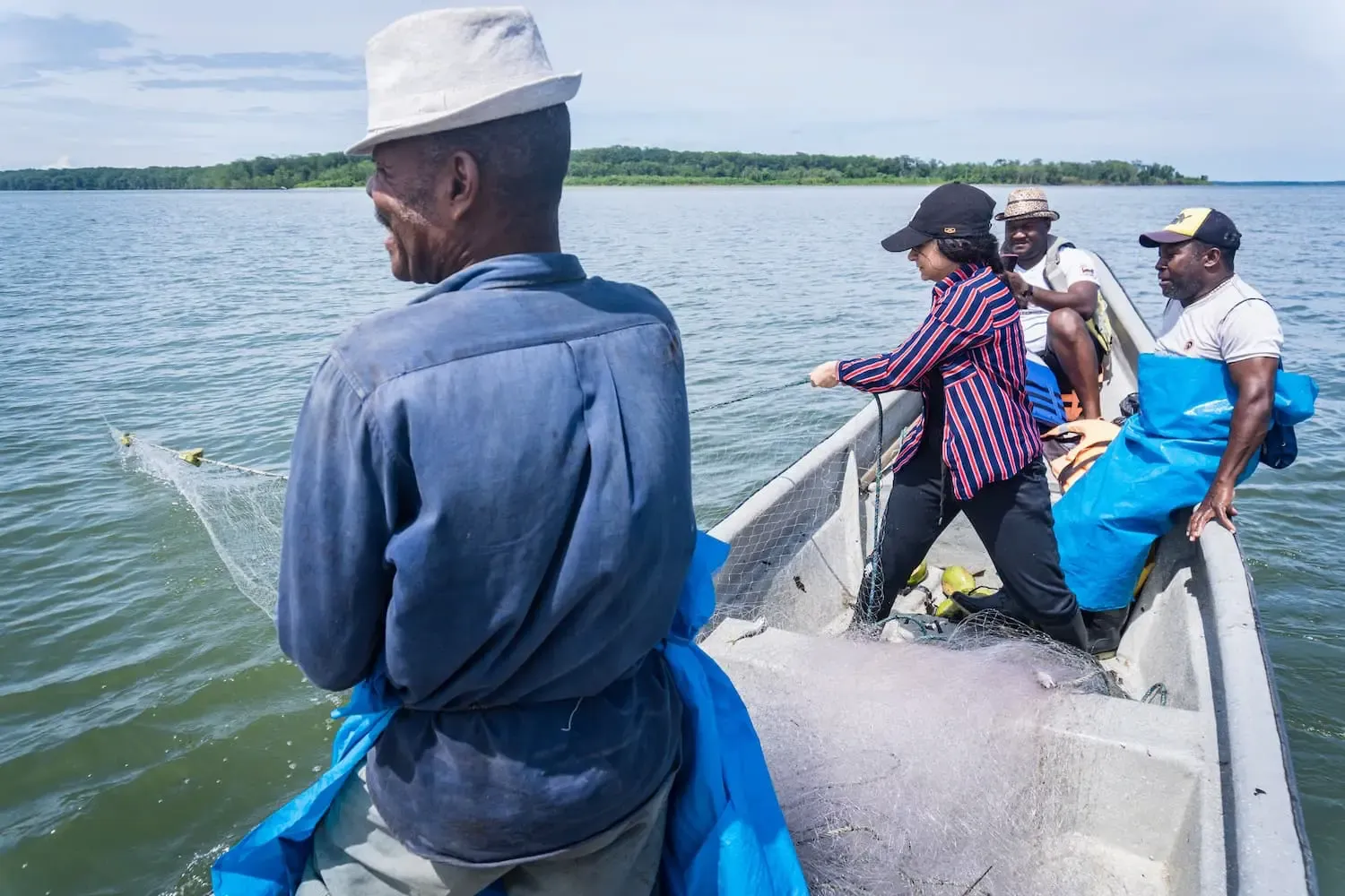 Artisanal fishing during Marimbea's essential immersion in Guapi